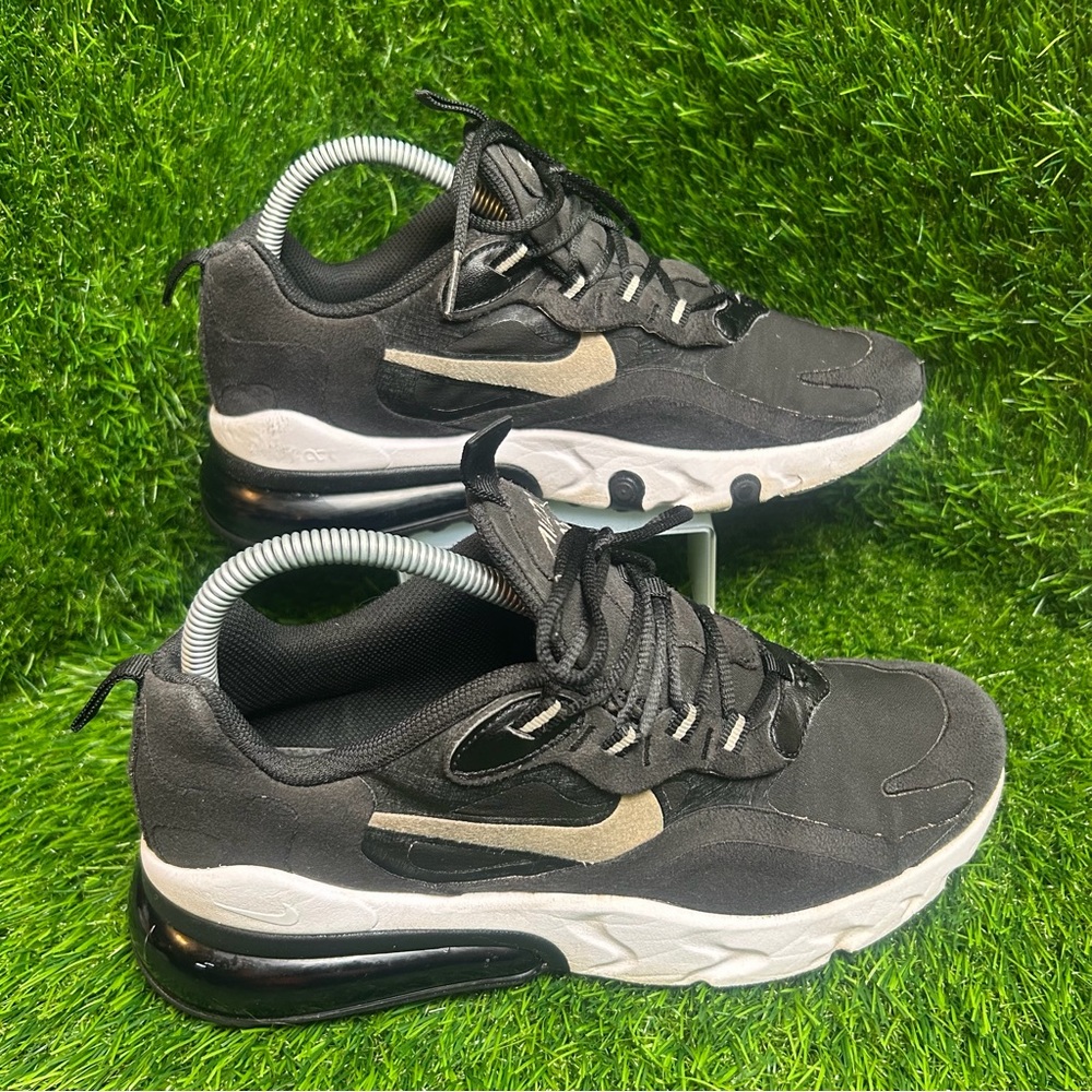 Nike Air‎ Max 270 React (GS) Sneakers Sz 7Y Black Grey BQ0103-003